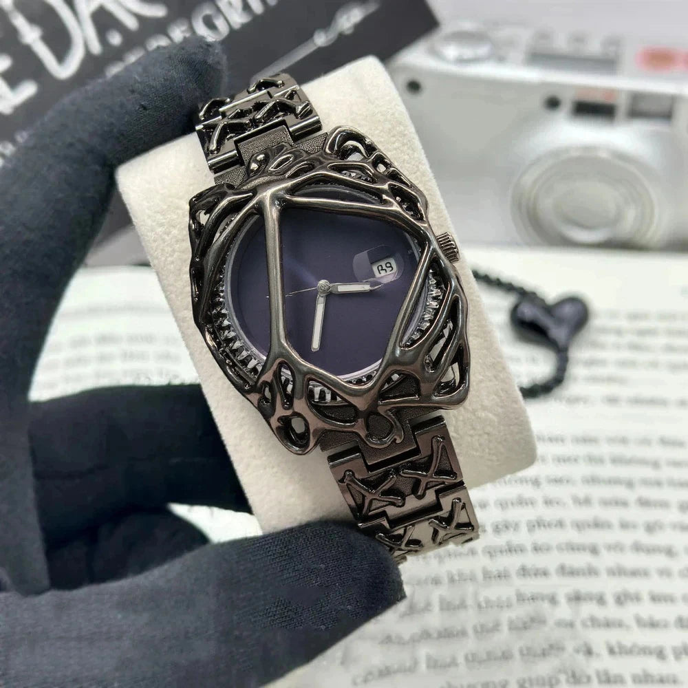Green Devil Punk Eye Y2K Quartz Watch Men Alabaster Industries Carving Demon Claw Men Watch Unique Creative Men Medieval Clock